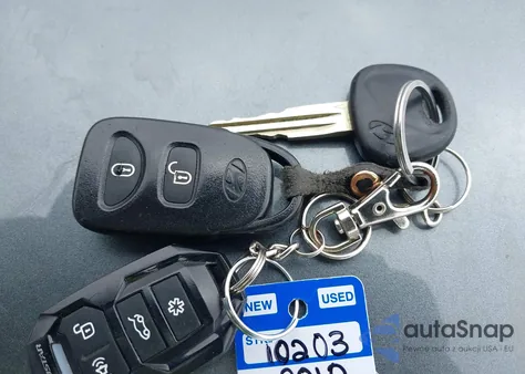 2010 Hyundai Accent Gs from USA, damaged, VIN KMHCM3AC3AU176719